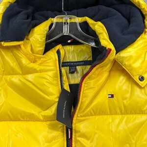 NWT Tommy Hilfiger Puffer Jacket Yellow Hooded Full Zip Logo Boys XL‎ 18/20 M